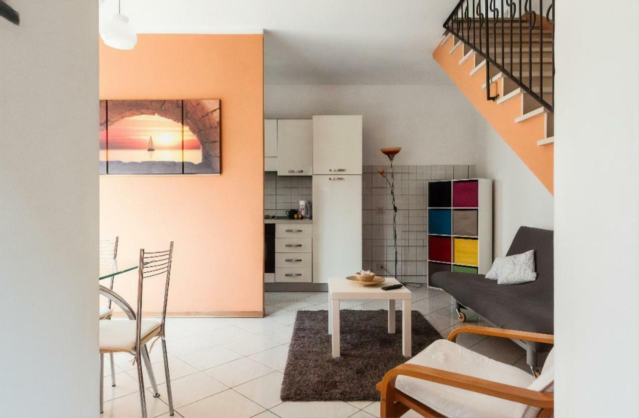 La Casina Gialla Independent House - Near The Walls Lucca Luaran gambar