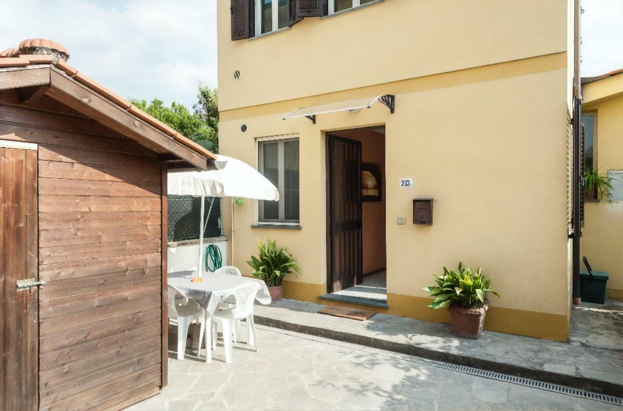 La Casina Gialla Independent House - Near The Walls Lucca Luaran gambar